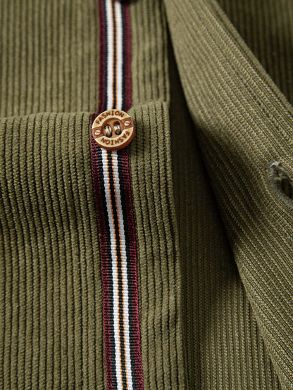 Camisa de veludo cotelê de manga longa com gola alta