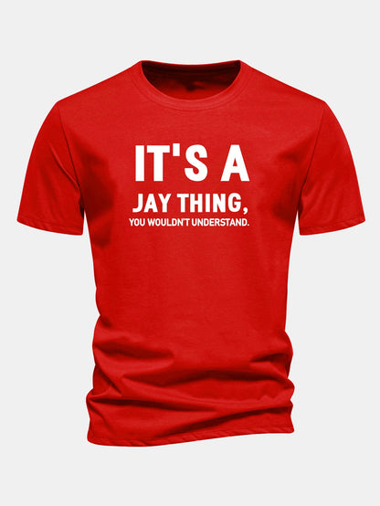 Camiseta de algodão com estampa “É Coisa do Jay” e corte regular