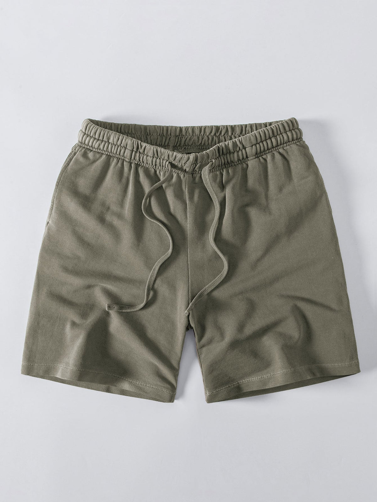 Camiseta Pesada com Ombro Caído e Efeito Lavado & Shorts com Cordão e Efeito Desgastado Lavado