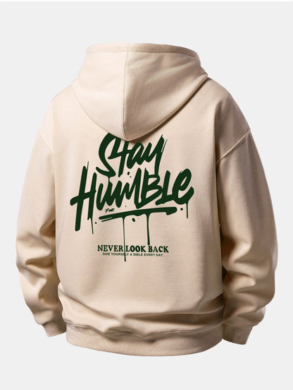 Moletom com capuz de caimento confortável com estampa “Stay Humble”