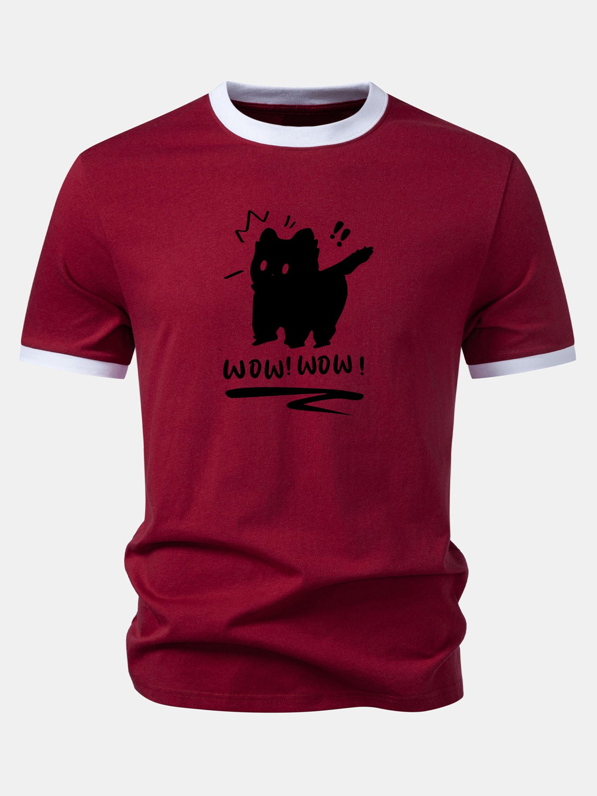 Camiseta com estampa de gato assustado, gola e mangas contrastantes