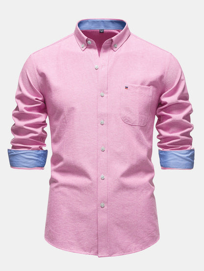 Camisa Oxford listrada com contraste e botões na gola