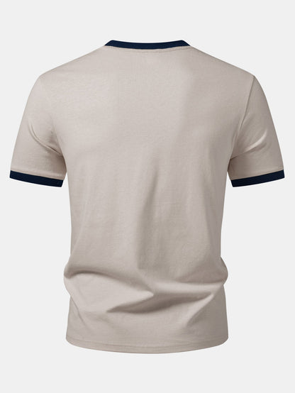 Camiseta Ringer Contrastante com Estampa de Gato Preto, Café e Halloween