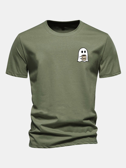 Camiseta de algodão com estampa de fantasma tomando café e caimento regular