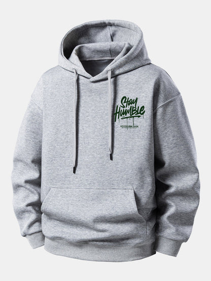 Moletom com capuz de caimento confortável com estampa “Stay Humble”