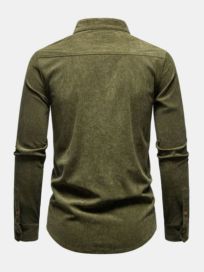 Camisa de veludo cotelê de manga longa com gola alta