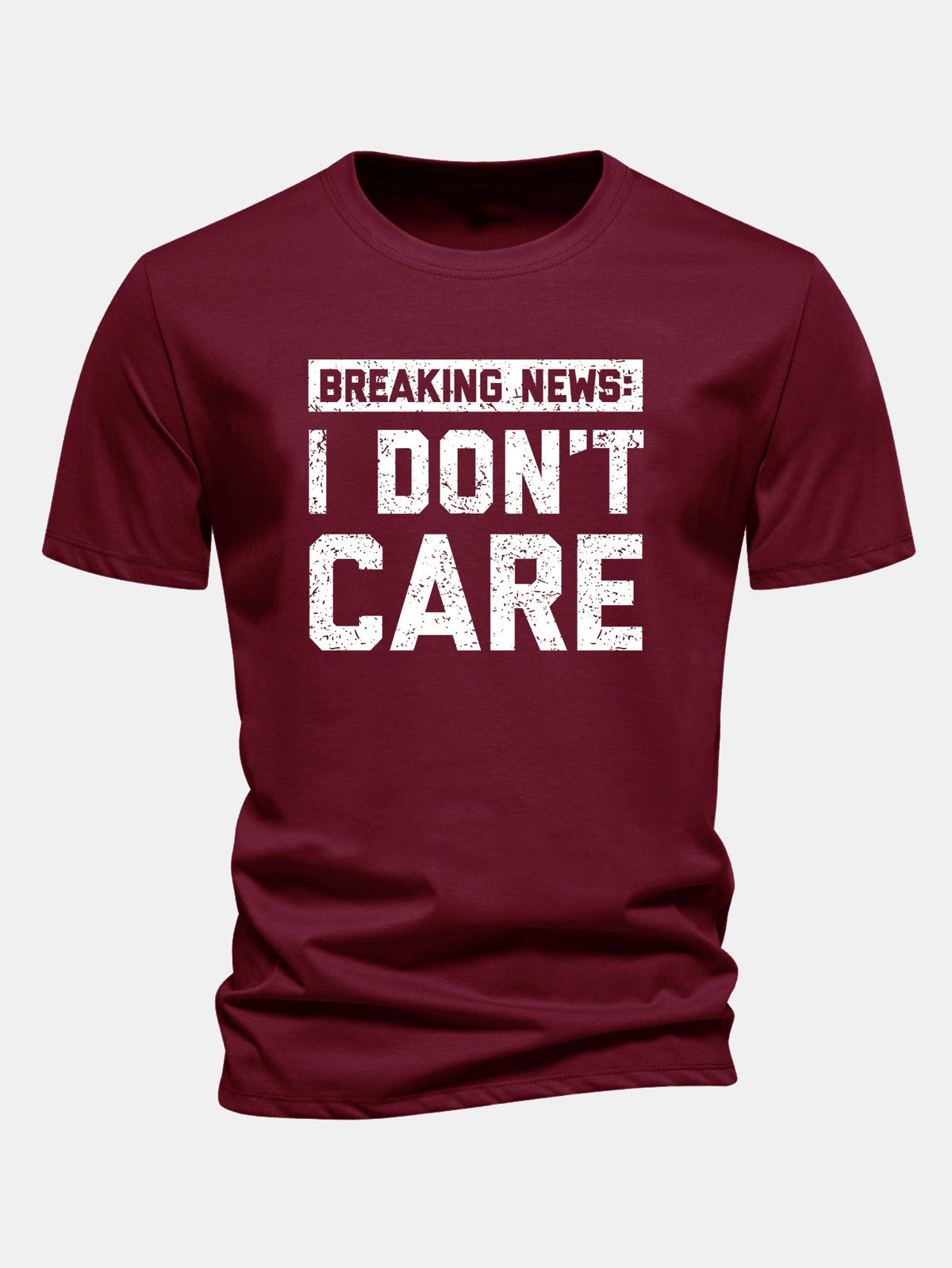 Camiseta de algodão com estampa “Eu não me importo” e corte regular