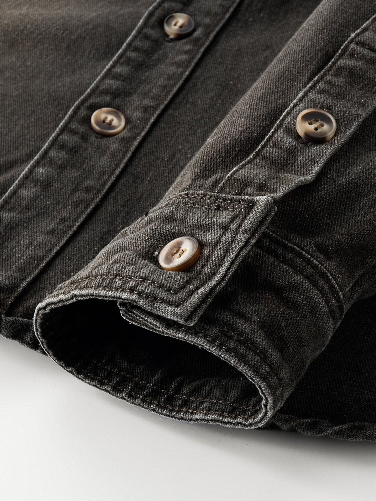 Sobrecamisa utilitária de jeans lavado