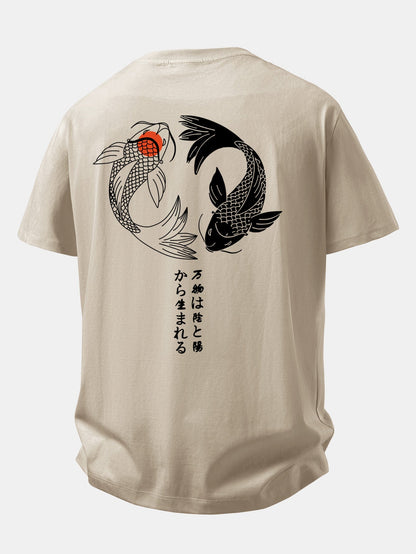 Camiseta de algodão com estampa japonesa de carpas koi e caimento confortável