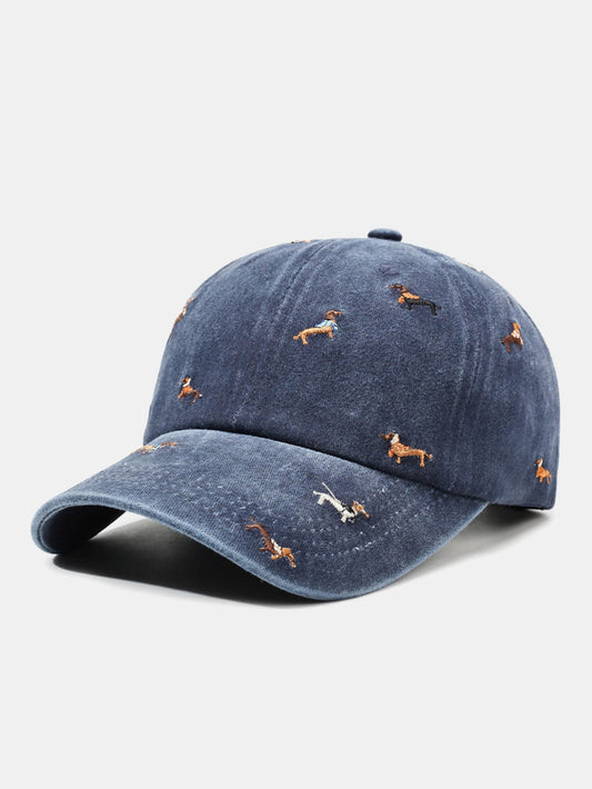Boné casual macio, desestruturado, com bordado de cães espalhados em estilo vintage
