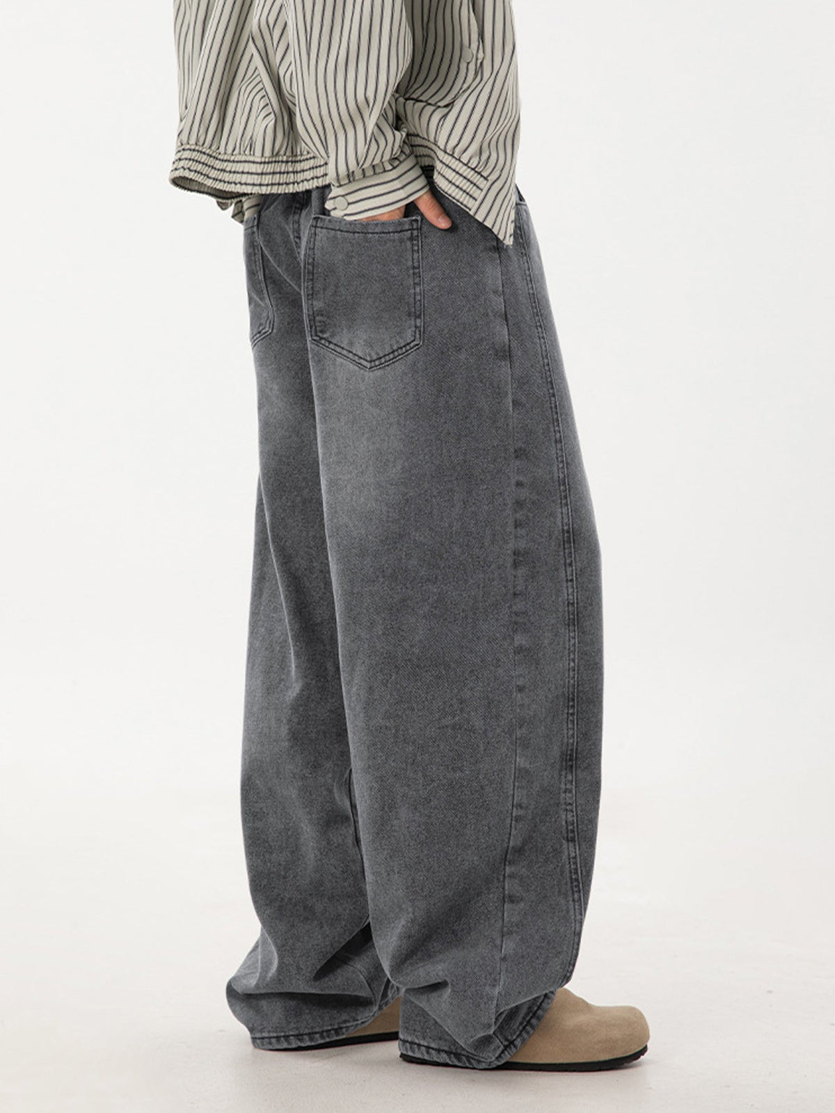 Washed Barrel Leg Jeans