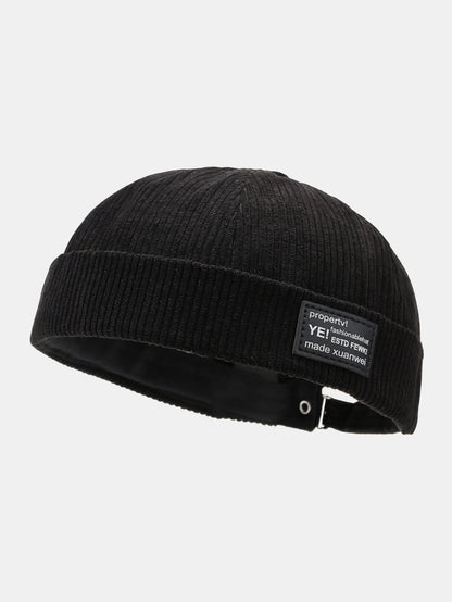 Gorro docker ajustável de veludo cotelê com etiqueta tecida