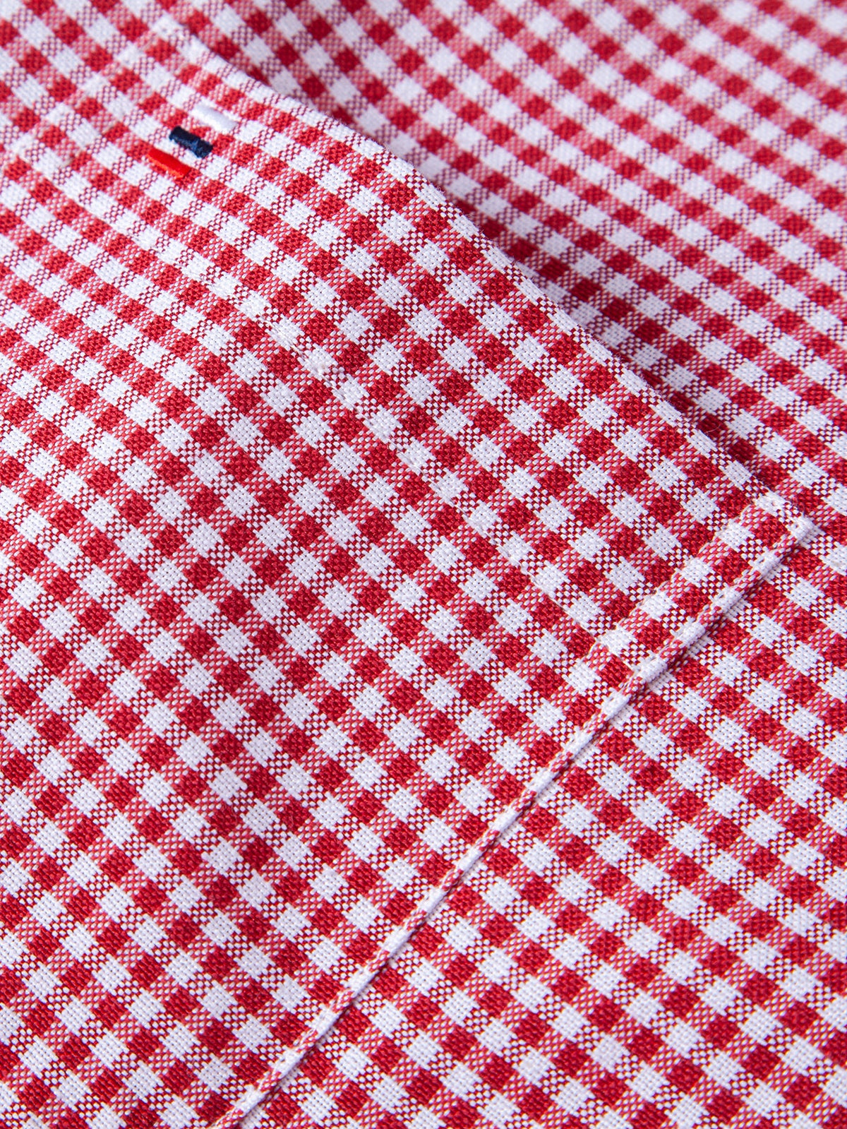 Camisa xadrez listrada contrastante com botões