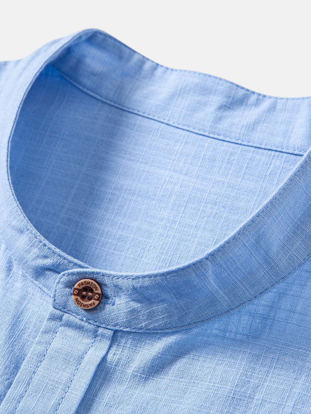 Camisa de manga longa com gola padre e aparência de linho
