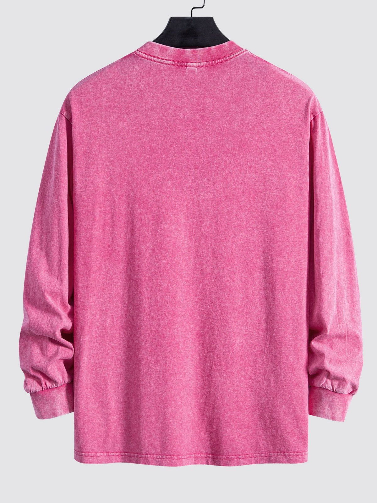 Camiseta de manga longa, caimento confortável, lavada e desgastada, com estampa “Estou velho demais para essa merda”