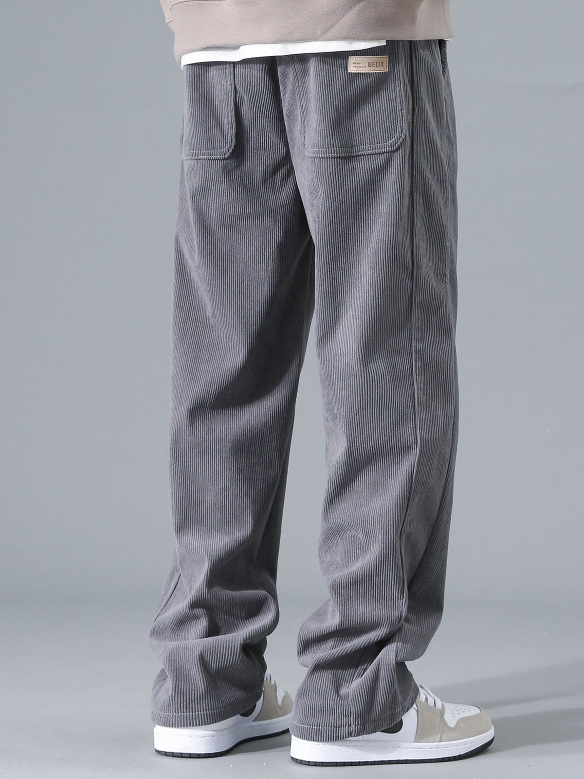 Calça de Veludo Cotelê de Perna Reta