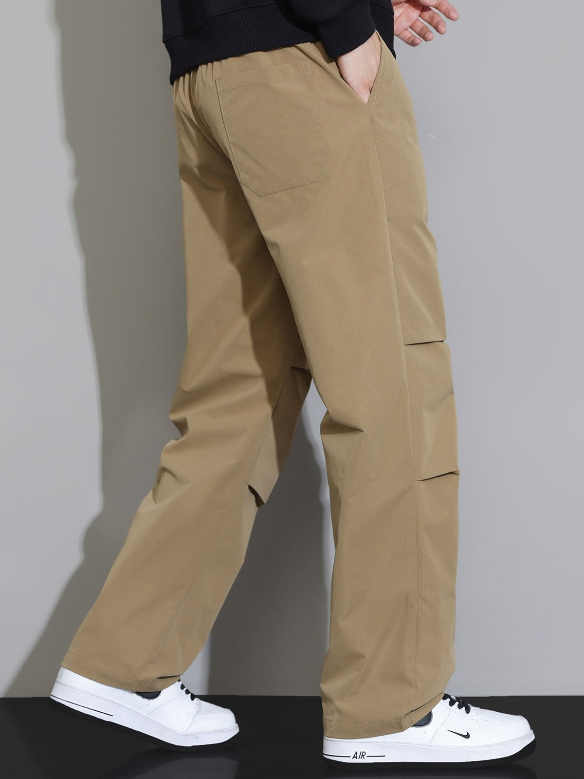 Calça de Perna Reta com Cordão