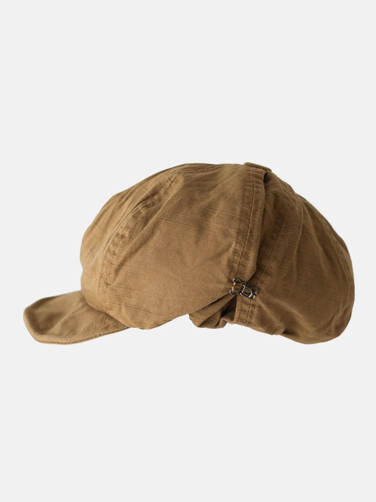 Boné estilo newsboy vintage desleixado, ajustável, com fecho metálico lateral e aba.