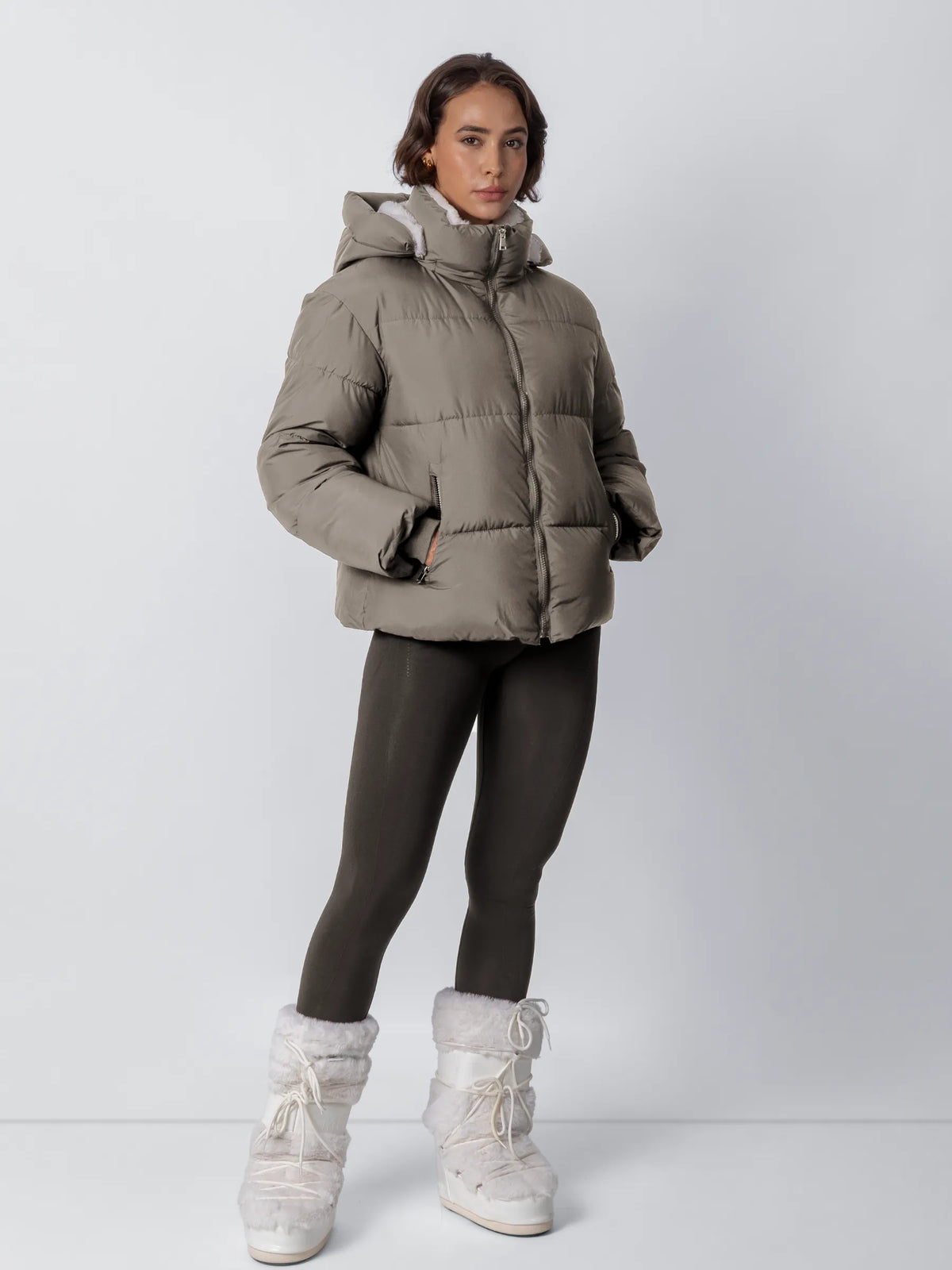 OlympLondon™ Classic Short Detachable Hooded Puffer Jacket